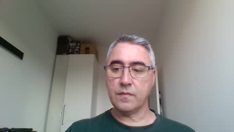 Snapshot of themohican chatting on April 2026 05:06:01 PM Themohican online show from April 2026 05:06:01 PM