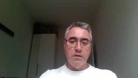 Snapshot of themohican chatting on April 2026 04:32:01 PM Themohican online show from April 2026 04:32:01 PM