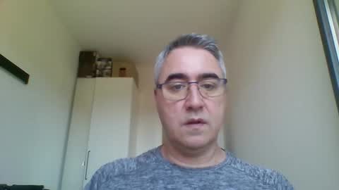 Snapshot of themohican chatting on May 2026 07:24:02 AM Themohican online show from May 2026 07:24:02 AM