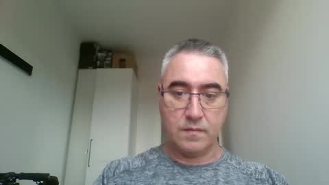 Snapshot of themohican chatting on May 2026 11:06:01 AM Themohican online show from May 2026 11:06:01 AM