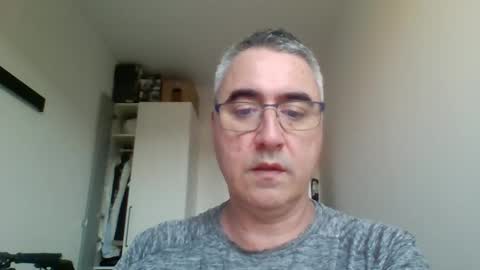 Snapshot of themohican chatting on May 2026 04:12:01 PM Themohican online show from May 2026 04:12:01 PM