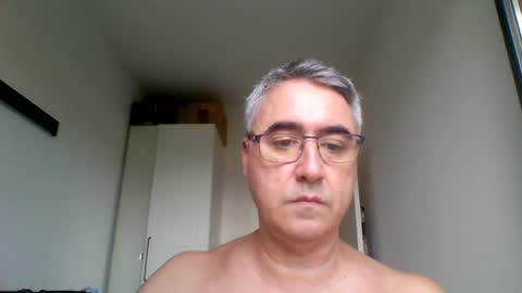 Snapshot of themohican chatting on August 2026 10:40:02 AM Themohican online show from August 2026 10:40:02 AM