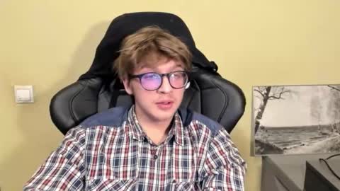 Snapshot of themortyeffect chatting on November 2025 06:22:02 PM TheMortyEffect online show from November 2025 06:22:02 PM