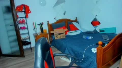 Snapshot of thenaughtygf chatting on June 2026 11:27:02 PM thenaughtygf online show from June 2026 11:27:02 PM