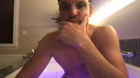 thenudeworldrover online show from April 2026 09:09:01 PM