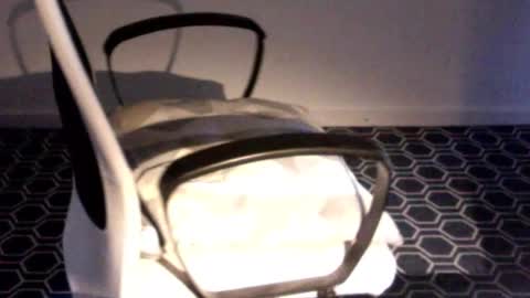 Snapshot of theofficeguy_89 chatting on February 2026 07:04:01 AM theofficeguy_89 online show from February 2026 07:04:01 AM