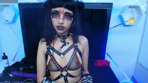 Yue Eclipsa online show from December 2024 03:09:02 PM