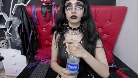 Yue Eclipsa online show from December 2024 07:20:02 AM