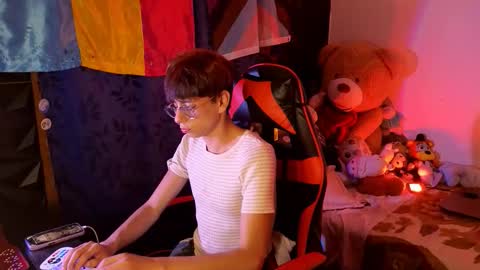 Matt independent model  online show from October 2025 07:55:02 PM