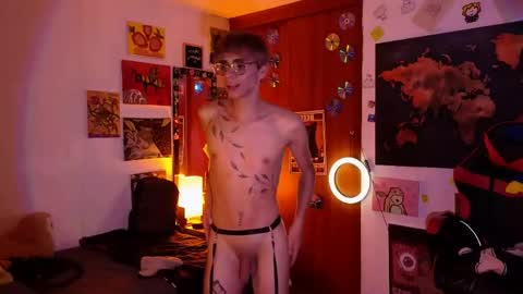 Snapshot of theprince_red chatting on April 2026 09:39:33 PM Matt independent model online show from April 2026 09:39:33 PM