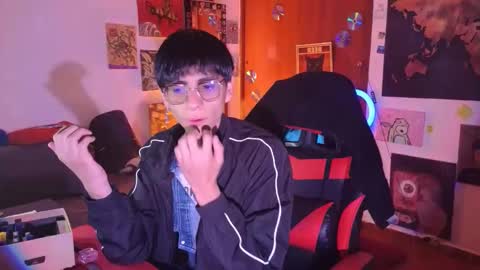 Snapshot of theprince_red chatting on May 2026 09:20:01 PM Matt independent model online show from May 2026 09:20:01 PM