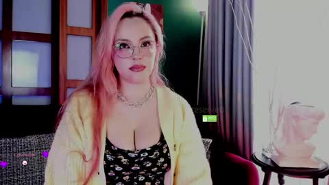 Snapshot of theprincess_rosee chatting on May 2026 09:01:02 PM Rosie online show from May 2026 09:01:02 PM