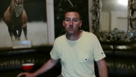 Snapshot of therealkurva4u chatting on November 2025 11:33:01 AM therealkurva4u online show from November 2025 11:33:01 AM