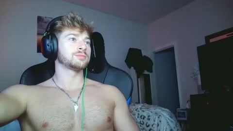 Snapshot of thereonfitt chatting on November 2025 08:48:02 AM thereonfitt online show from November 2025 08:48:02 AM