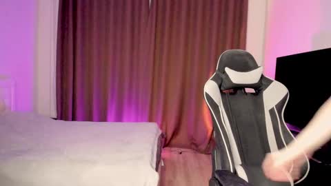 Theresa online show from February 2026 12:52:02 AM