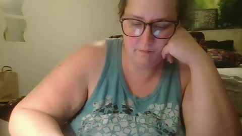 Snapshot of theresmoretolife chatting on May 2026 08:21:01 AM theresmoretolife online show from May 2026 08:21:01 AM