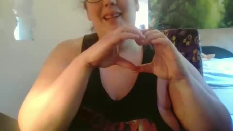 Snapshot of theresmoretolife chatting on June 2026 12:57:02 AM theresmoretolife online show from June 2026 12:57:02 AM