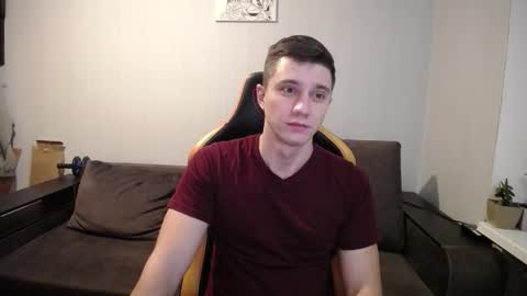 Nick   online show from November 2025 09:02:01 PM