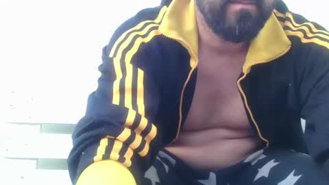 Saint online show from April 2026 03:53:02 PM