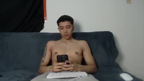 thesaint_xxx online show from November 2025 12:32:01 AM