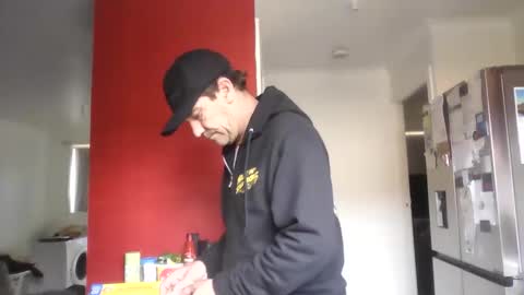 Snapshot of thestardad394997 chatting on April 2026 01:12:02 AM thestardad394997 online show from April 2026 01:12:02 AM