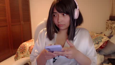 Mai online show from December 2024 01:58:01 AM