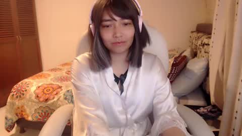 Mai online show from February 2025 12:37:01 AM