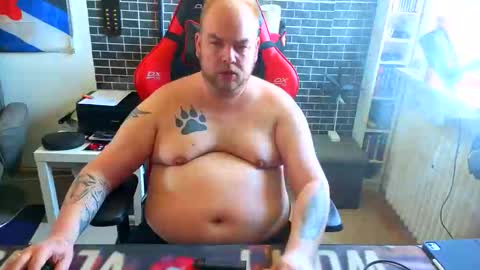 PupWolfy online show from April 2026 11:42:02 AM