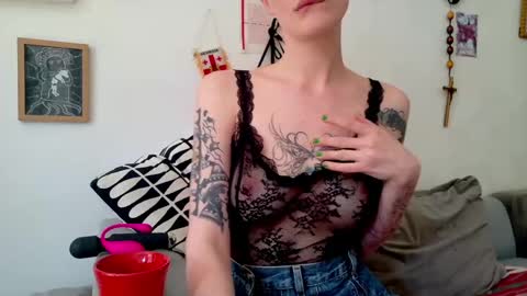 pinky promise online show from April 2026 12:15:01 PM