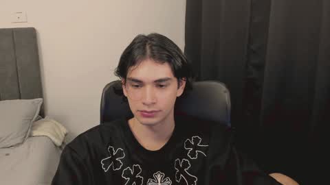 thiaan__ online show from December 2024 02:12:01 AM