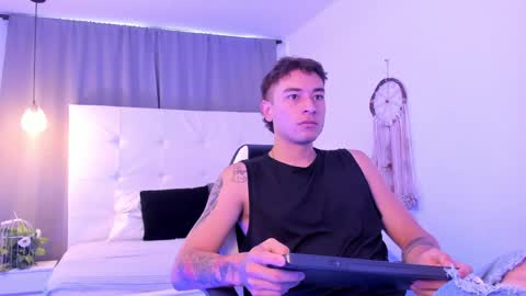 Snapshot of thiago_2003_ chatting on April 2026 12:16:02 PM Thiago online show from April 2026 12:16:02 PM