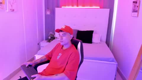 Snapshot of thiago_2003_ chatting on April 2026 01:27:02 PM Thiago online show from April 2026 01:27:02 PM