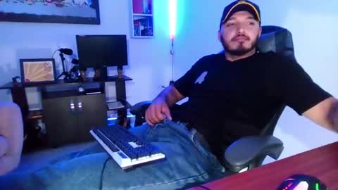 thiago_420 online show from May 2026 12:51:02 AM