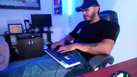 thiago_420 online show from May 2026 01:02:04 AM