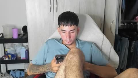 thiago_432 online show from September 2025 03:50:02 AM