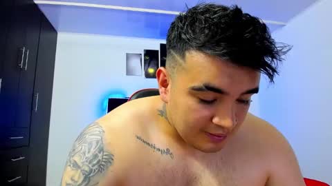 Snapshot of thiago_cp01 chatting on February 2025 08:17:01 AM Thiago online show from February 2025 08:17:01 AM