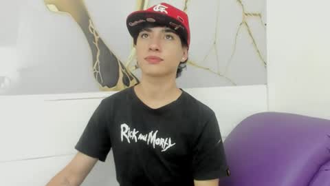 thiago_divine_anki online show from October 2025 10:00:02 PM