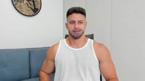 thiago_driussi online show from January 2025 12:43:02 AM