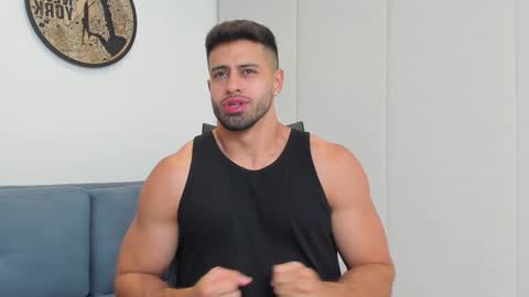 thiago_driussi online show from January 2025 11:24:02 PM