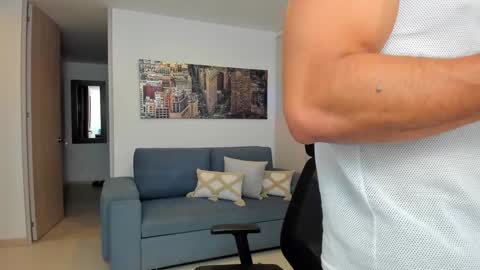 thiago_driussi online show from February 2025 08:35:01 AM