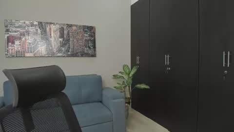 thiago_driussi online show from September 2025 12:05:01 PM