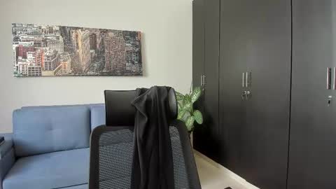 thiago_driussi online show from October 2025 06:30:01 PM