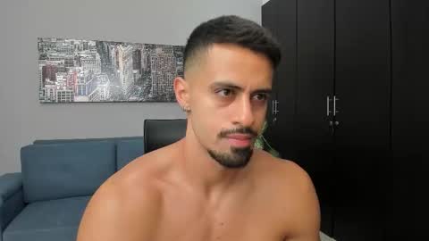 thiago_driussi online show from November 2025 04:35:01 AM