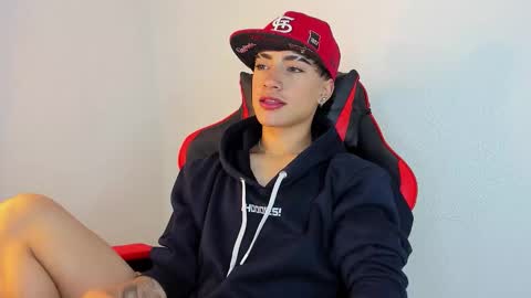 Thiago online show from November 2025 03:33:01 PM