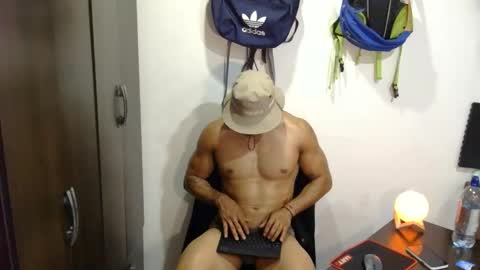 Snapshot of thiago_happy chatting on June 2026 12:32:02 AM thiago_happy online show from June 2026 12:32:02 AM