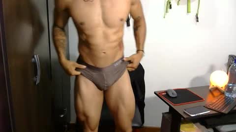 Snapshot of thiago_happy chatting on June 2026 12:03:02 PM thiago_happy online show from June 2026 12:03:02 PM