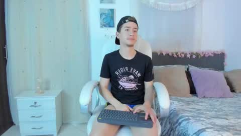 Manuel online show from November 2025 02:36:02 AM