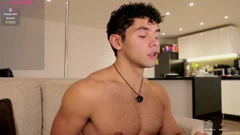 Just Thiago  online show from June 2026 01:33:01 AM