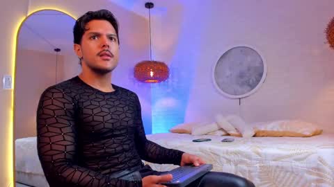 Thiago online show from November 2025 10:03:01 AM