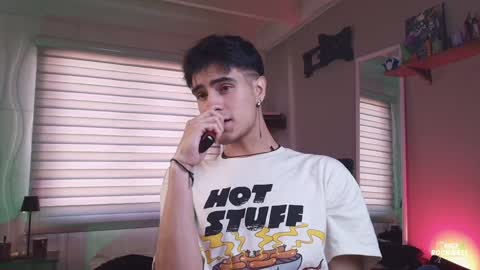 Thiago online show from December 2024 01:47:01 PM